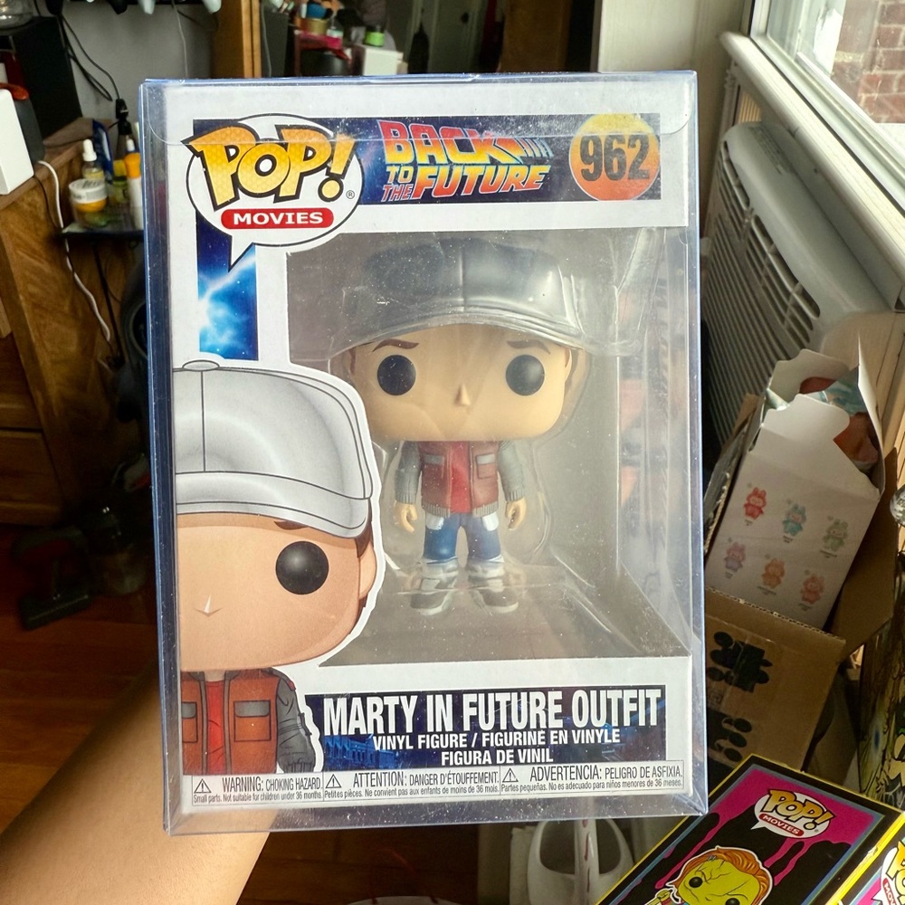 FUNKO BACK TO THE FUTURE Marty in Future Outfit 962